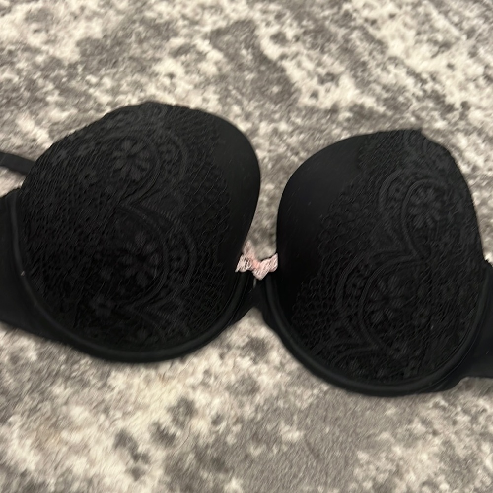 black Body by Victoria Bra lite padding, underwire